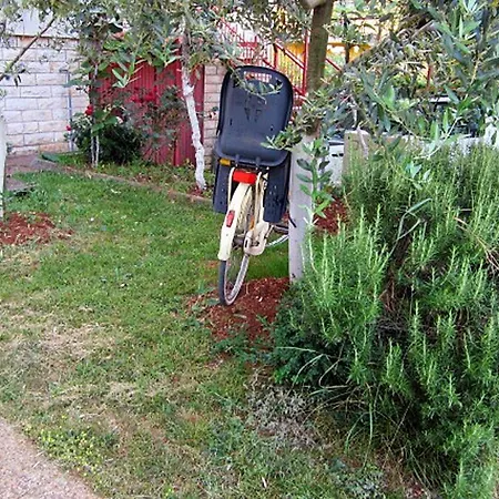 With Parking Space - 6994 Умаг