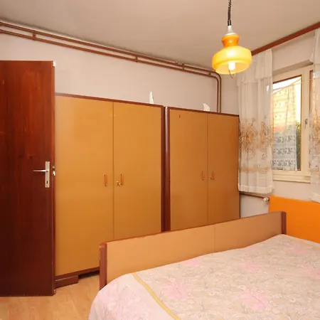 Apartment With A Parking Space - 6994 Umag