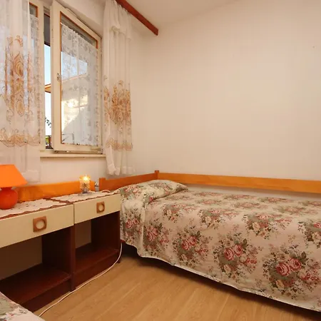 With Parking Space - 6994 אומאג