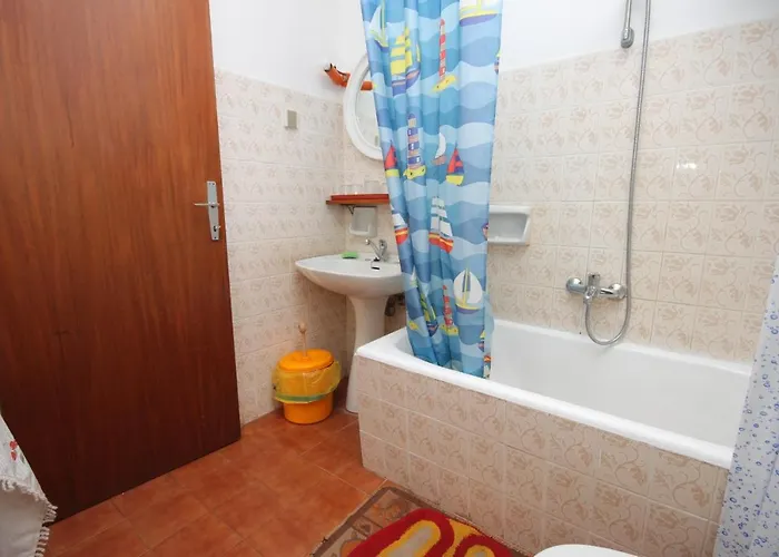 公寓 With Parking Space - 6994 乌马格